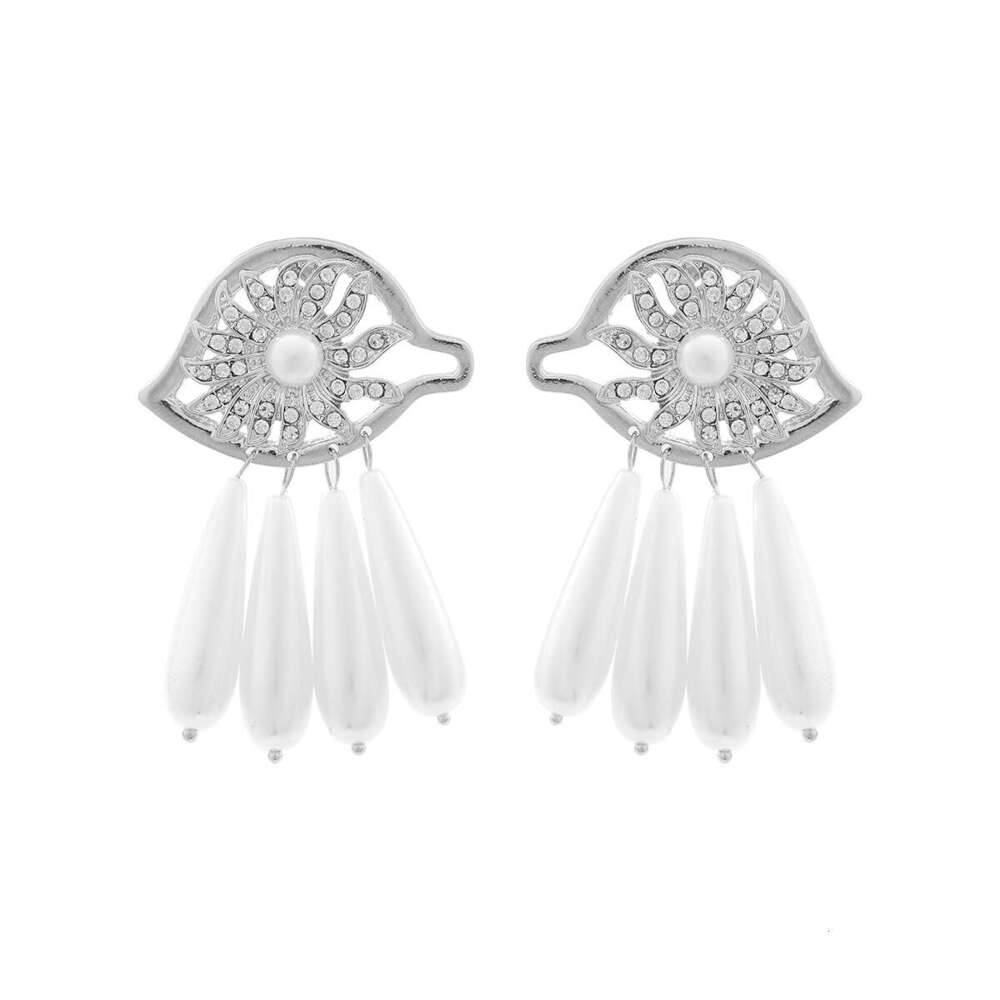 Ladies' dia studded pearl tassel pendant earrings, new niche design earring jewelry