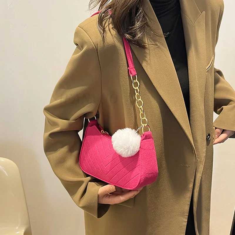 Lady Armpit Design Luxury Tote Released Fi Ladies Handbag Under Crescent Small Square Bag Small Solid Color Shoulder BagsXJ241225