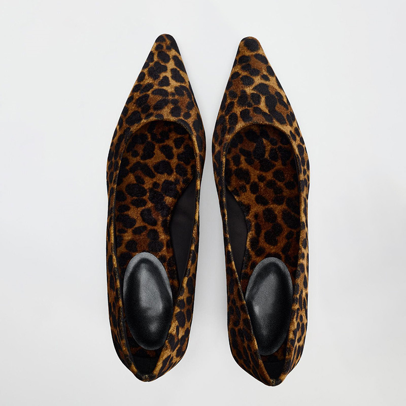 TRAF Leopard Print Point Head Low Sandals Women Patent Leather Shallow Mouth Shoes New Autumn Chic Heel Sandal For Woman