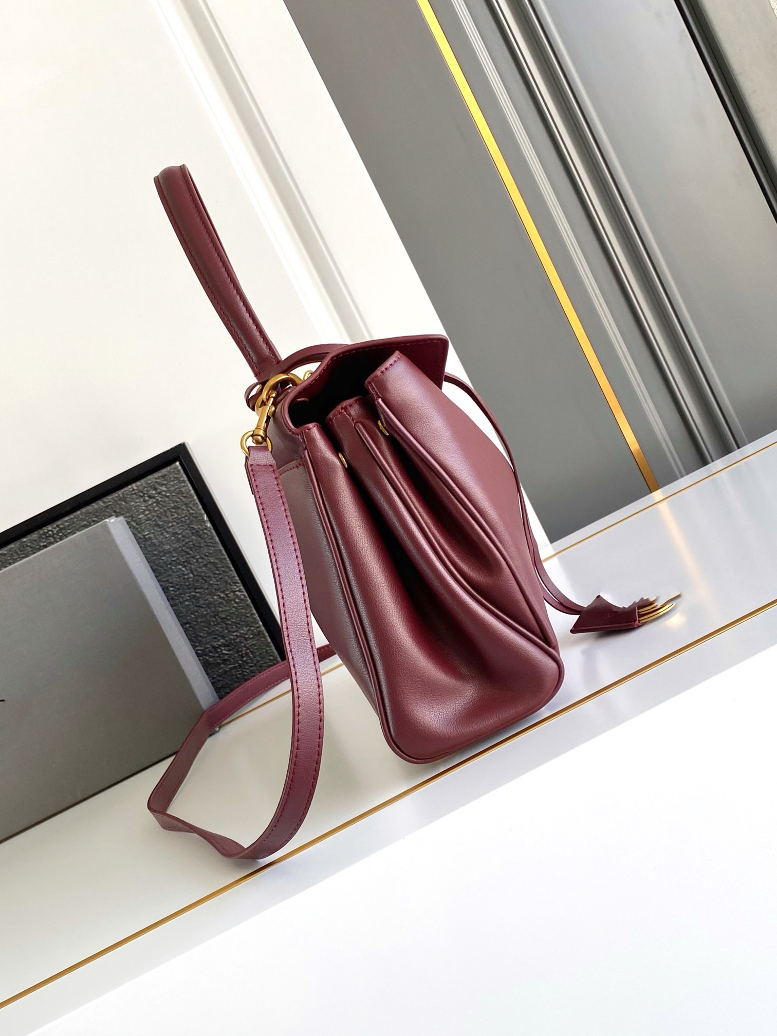 Leather Dumplings bag Luxe Calfskin Handbag Designer bag Cowhide Wide Strap Tote bag Women Paris High-end women