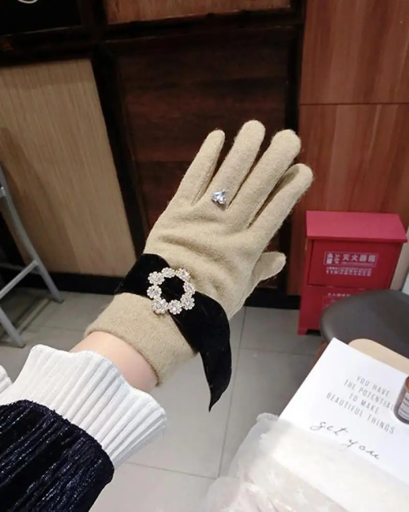 Velvet Rhinestone Buckle Tassel Cashmere Gloves Women Japan and South Korea Warm Thick Five-Finger Split Finger Gloves 241226