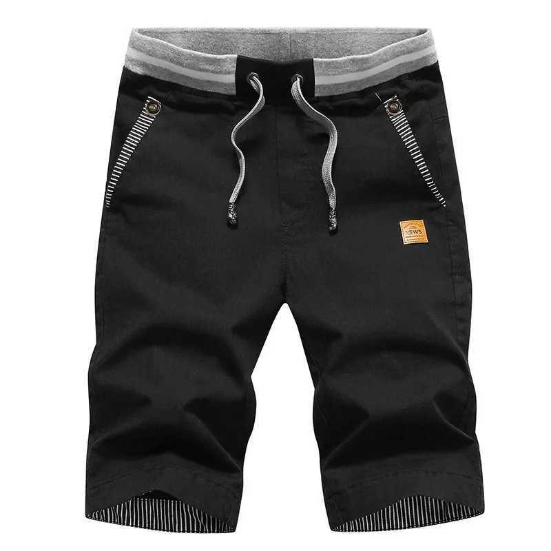 2024 Summer Mens Shorts Hot Casual Cotton Fashion Board Bermuda Mens Brushed Elastic Waist Breeze Beach Mens Shorts W241226