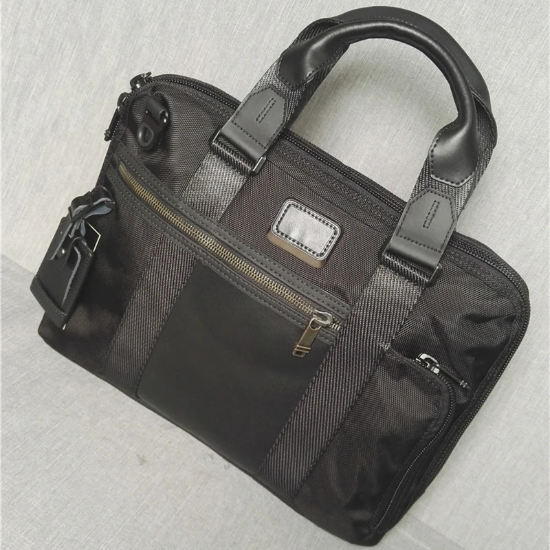 Fashion 14 inch Laptop Briefcase Business Handbag For Men Large Capacity Mens Briefcase 241225