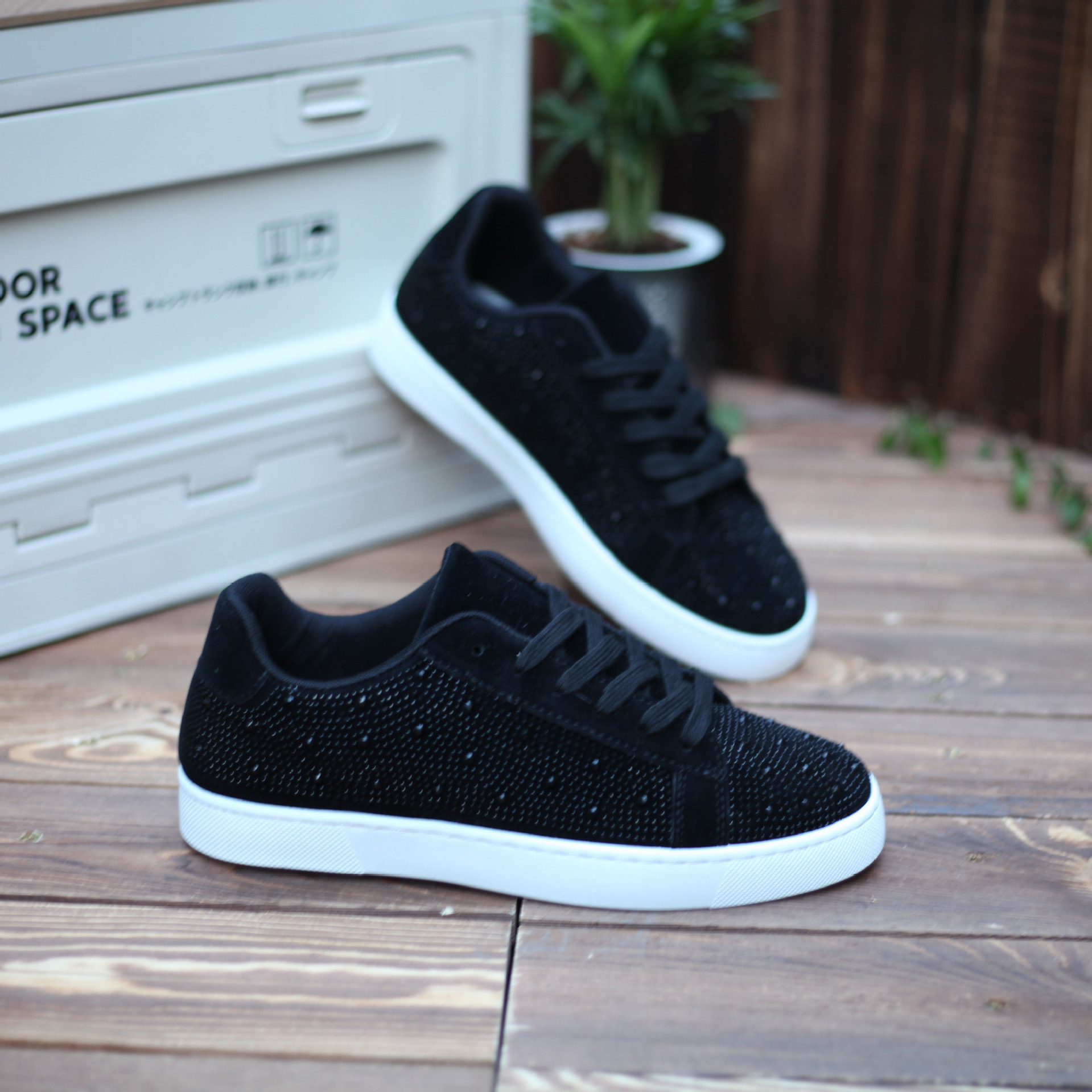 The same fashion shoes red sole rhinester dazzling full diamond men's board shoes spring and summer new board shoes sports casual shoes men