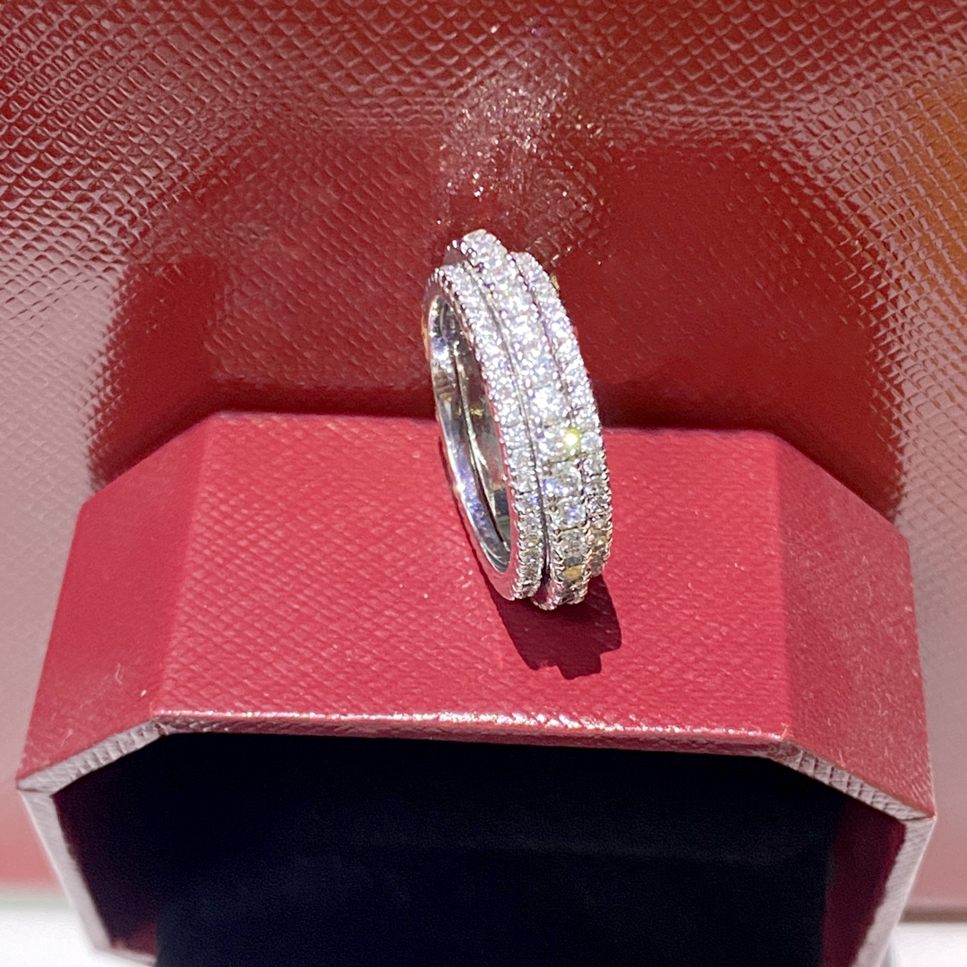 Designer Ring Solid colour letter dia design Rings Christmas Gifts Jewelry Versatile Styles Gift Box size 6-9 very nice