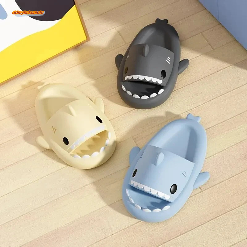 Summer Women Soft Shark Slippers Couple Bathroom Non-slip Sandals Men Outdoor Beach EVA Slides Kids 2025 Cute Color Thick Shoes #34 ddmykukumalu