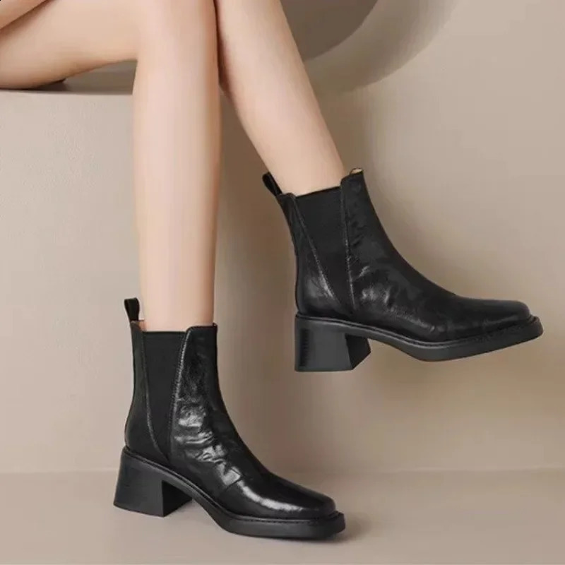 Fashion Solid Color Womens Boots Square Toe Nude Boots Versatile Professional Casual Short Spring and Autumn 241226