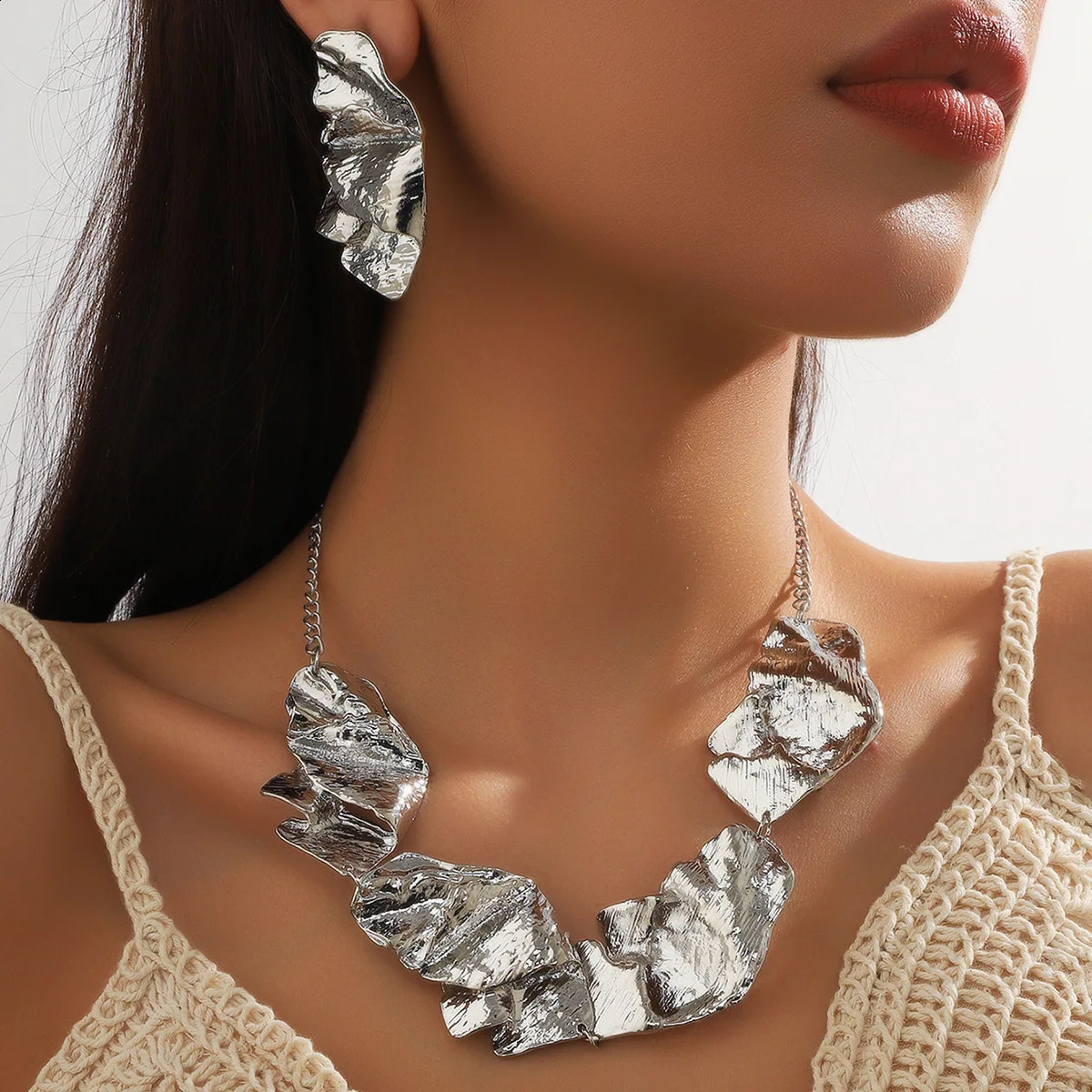 Exaggerated Vintage Womens Jewelry Sets Metal Gold Silver Color Irregular Geometric Choker Necklace Stud Earrings Set for Women 241226