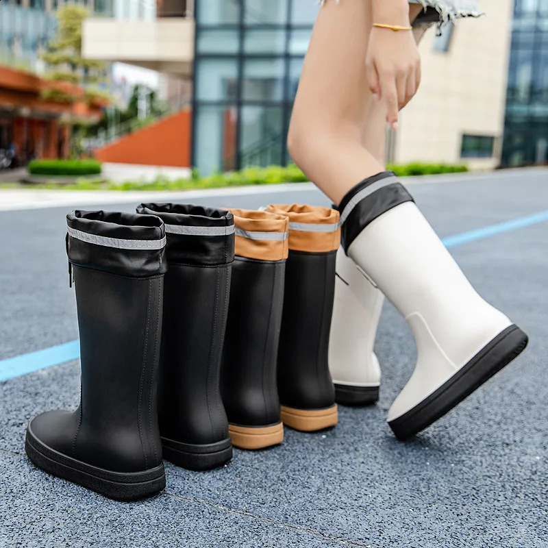 Rain Boots Women Anti-Slip Trend Lightweight Soft Rain Shoes Outdoor Fishing Thick Sole Waterproof Shoes Fashion Comfy 241226