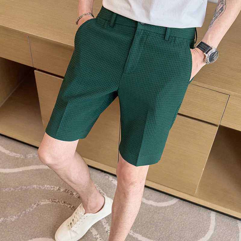 Fashionable mens elastic waist casual pants high-quality solid color shorts for summer 2024 solid color shorts and pants W241226