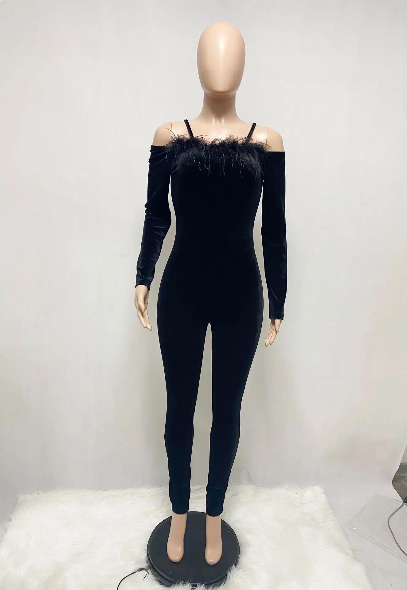 Velvet Feather Jumpsuits Elegant Outfit Bodycon Winter Clothes Long Sleeve One Piece Women Club Jumpsuit Bodysuit 241224