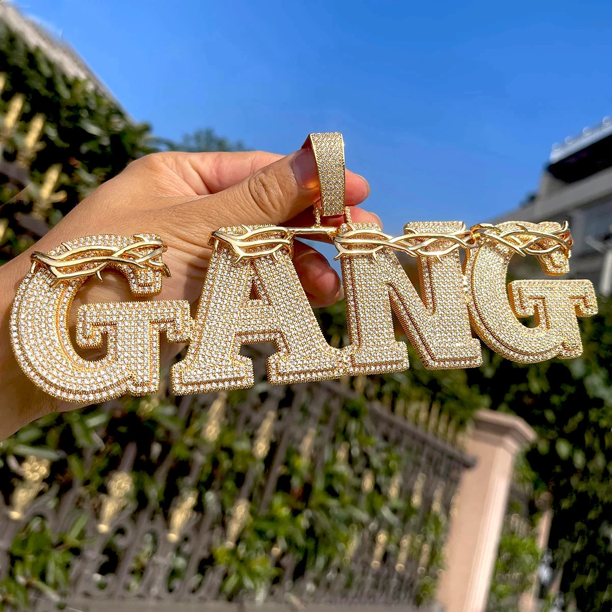 Thorn Crown BIG Customized Letters Name Iced Out Pendant Necklaces For Men Women Bling Zircon Necklace Hip Hop Jewelry Free shi 241226