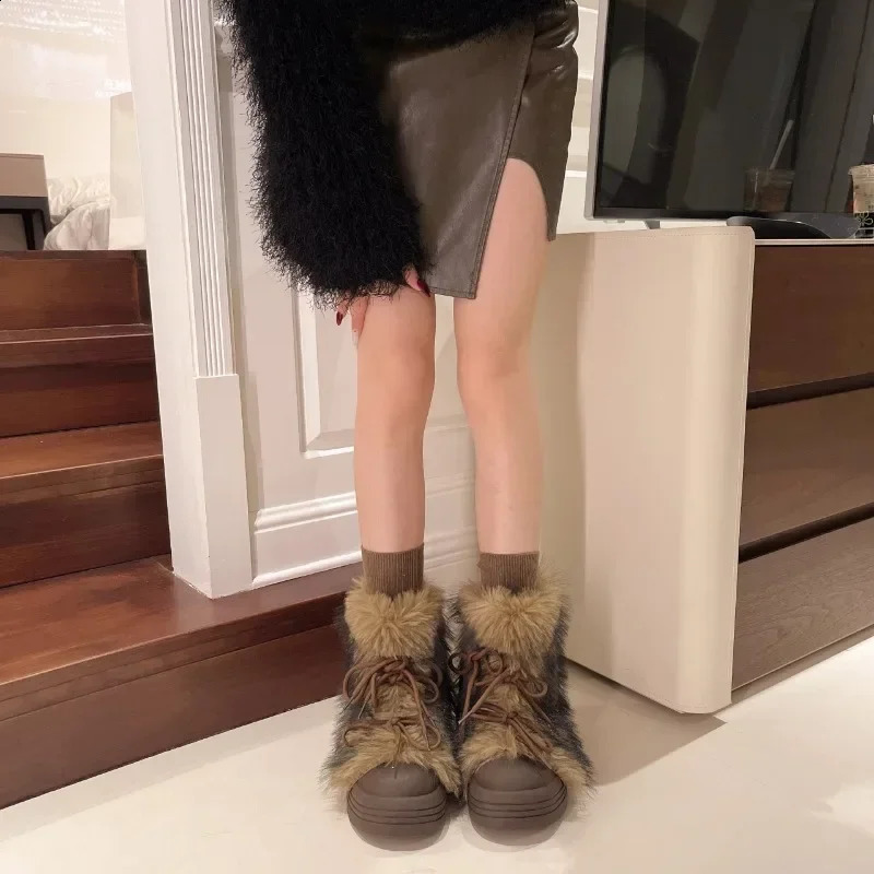 Snow Boots for Women in Autumn and Winter 2024 Lightweight and Warm Thick Soled with Increased Height and Plush Fur Boots241226
