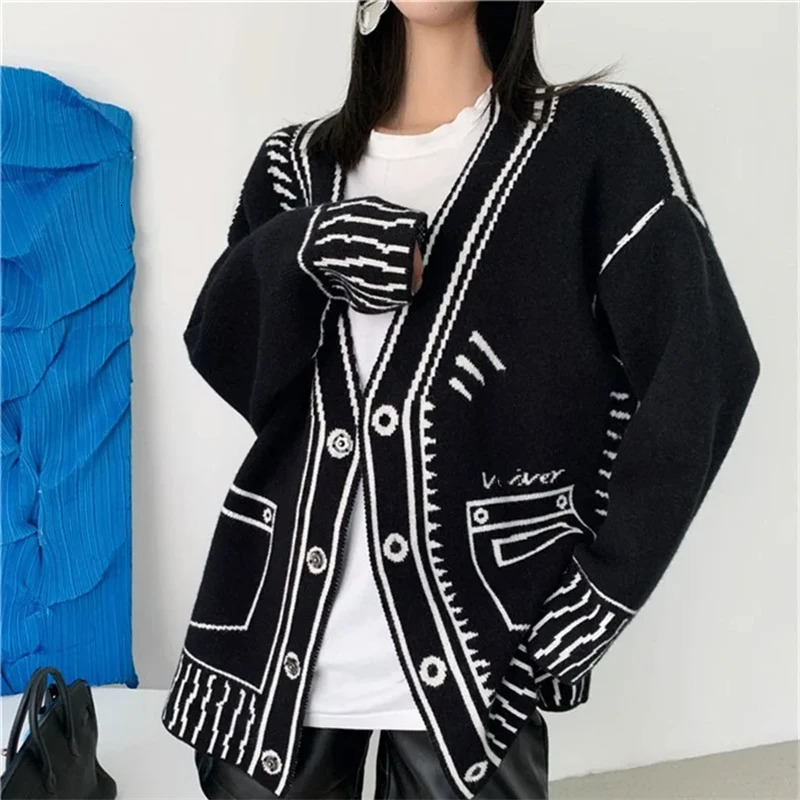 Print Graffiti Cardigan Women Long Sleeve Top Y2K Loose Vneck Sweater Autumn Winter Streetwear Knitted Female Cardigans Coat 241225