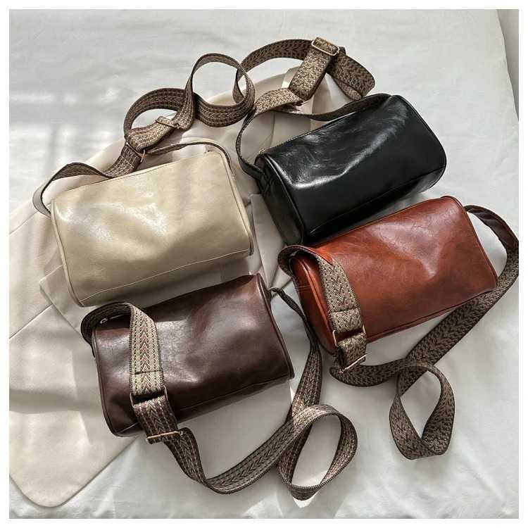 Women Vintage PU Leather Bost Small Handbags and Purse Fi Designer Crossbody Bag Female Casual Travel Pillow Shoulder BagXJ241225