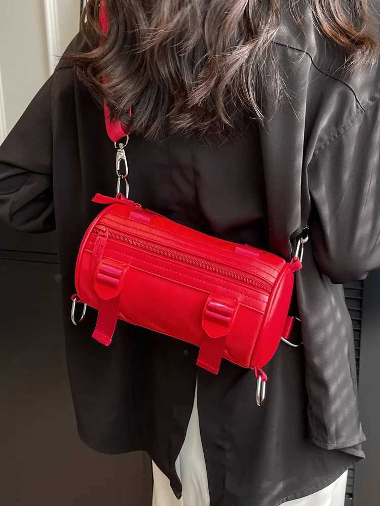 Red casual cross body bag used for Wens 2023 new Nyl cylindrical Shoder messenger bag spring and summer Fem simple handbag Y241225