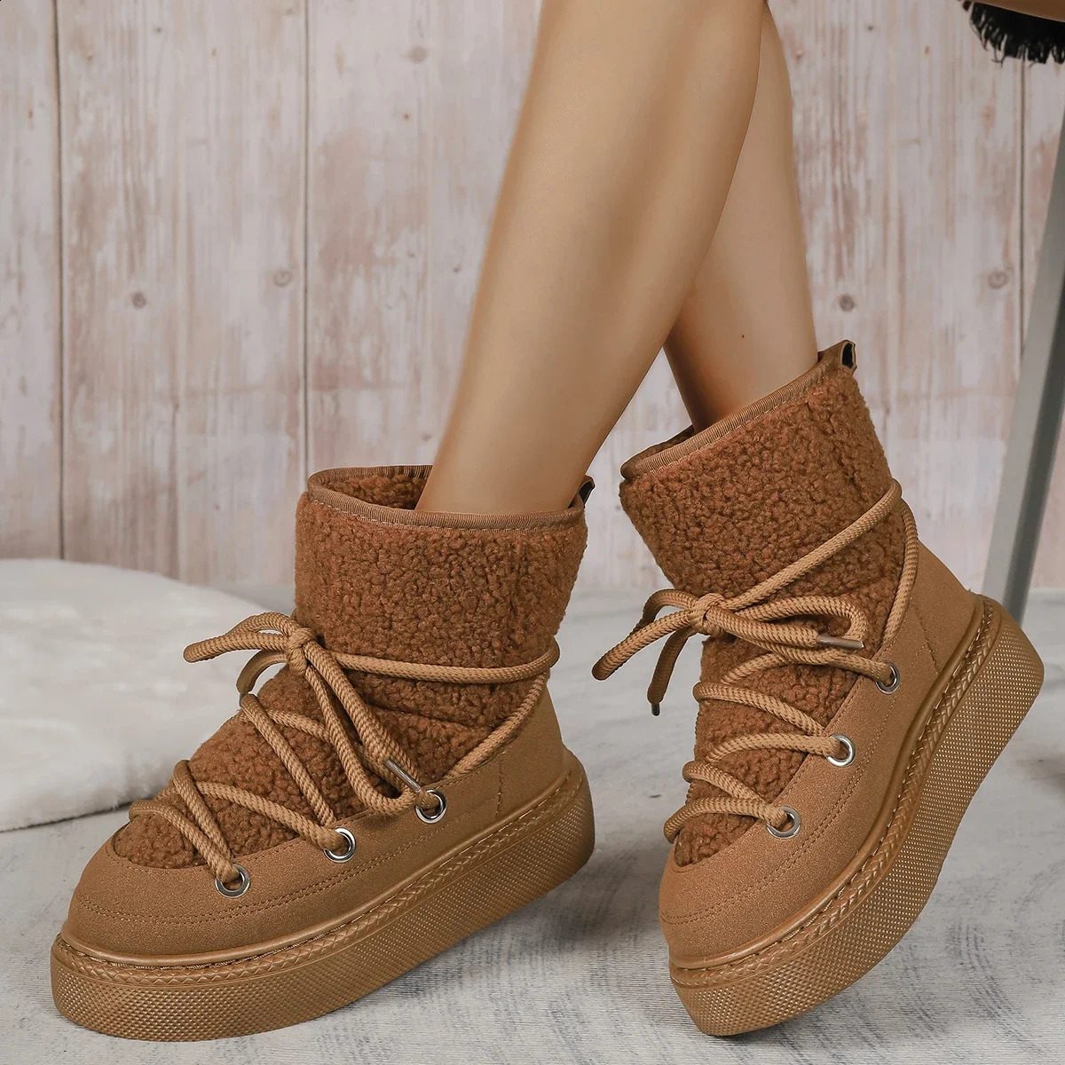 2024 winter round head thick bottom front with a slip-on fashion casual short tube warm cotton shoes snow boots women241226