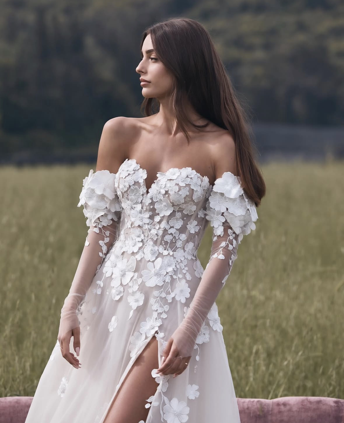 Embroidery Floral Lace Boho Wedding Dresses Side Split Long Sexy Beach Bridal Gowns Sweetheart Neckine Detachable Long Sleeves Ivory Country Vestido D