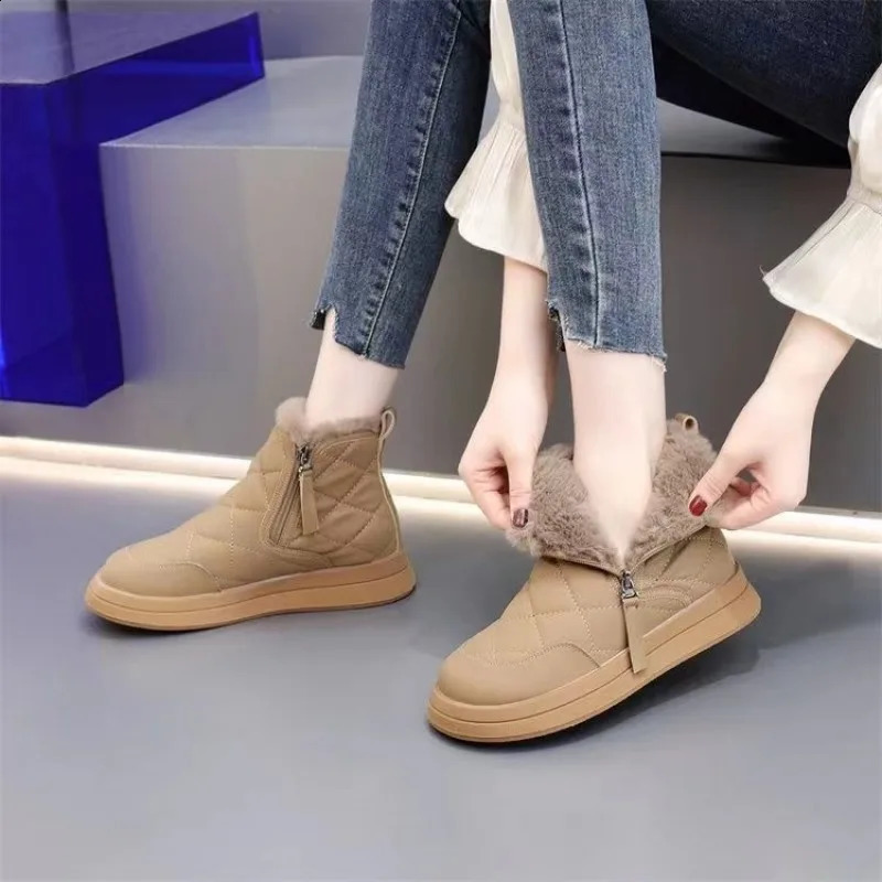 Short Snow Boots 2024 Winter Model with Added Fleece Thickened Waterproof Anti Slip and Warm Womens Short Boots Sneakers241226