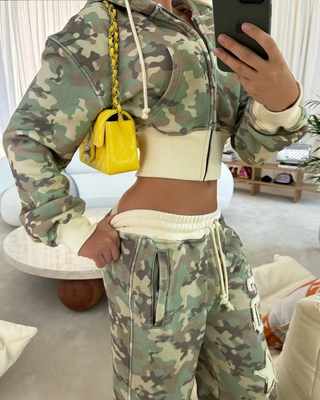 Womens 2-piece tailored camouflage hoodie sweatpants Casual long-sleeved zipper jacket Hip Hop Sweatshirt Sports Y2K sweatwear 241225
