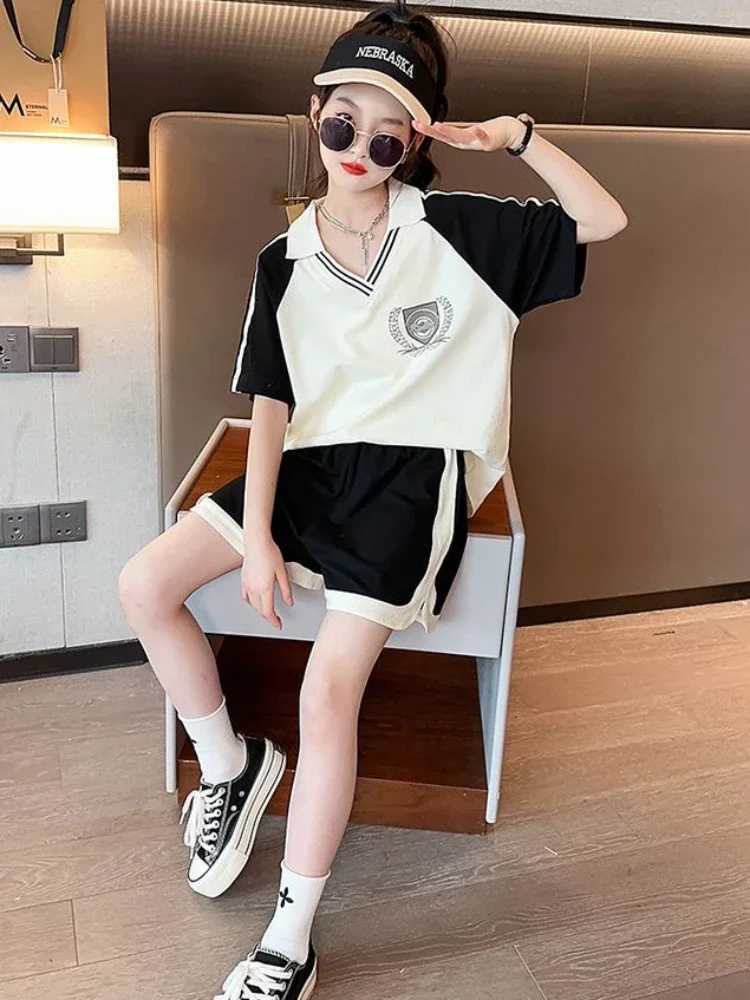 Clothing Sets Summer Clothes Set for Children Girls Fashion V Neck T-shirts and Shorts 2pcs Suit Teenage Lapel Top Bottom Outfits TracksuitsY241225MRQ