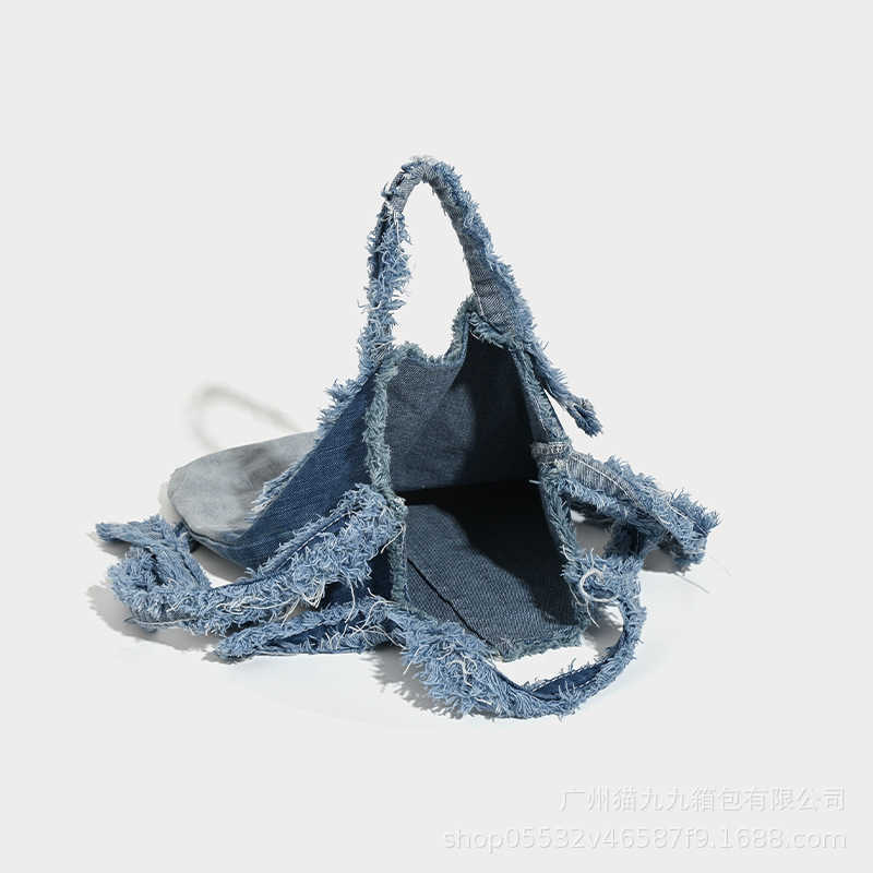Washed denim bag, wandering style, niche design, crossbody bag, ins casual women's shoulder bag, personalized canvas bag 241215