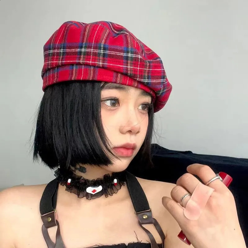 Red Plaid Beret for Women Men British Girl Sweet Cool Bonnet Korean Style Flat Top Berets Hat Female Retro Painter Cap 241226