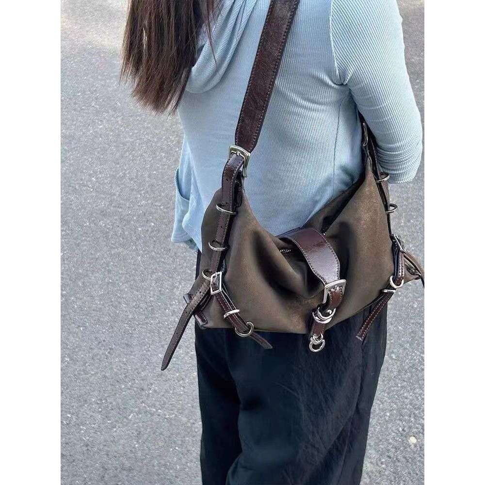 New Fashion Trend, Unique Niche Underarm Casual And Simple Women's Mobile Phone Bag, Single Shoulder Crossbody Small Bag