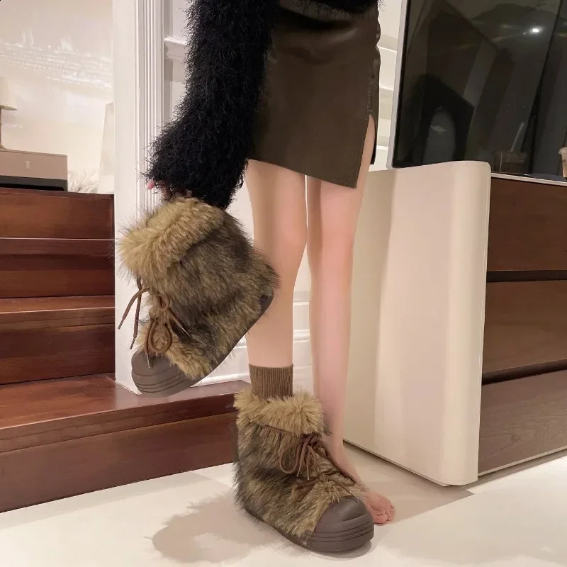 Snow Boots for Women in Autumn and Winter 2024 Lightweight and Warm Thick Soled with Increased Height and Plush Fur Boots241226