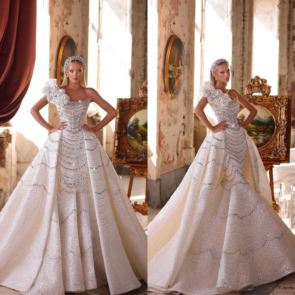 Gorgeous Mermaid Wedding Dresses One Shoulder Sleeveless Lace Up Appliques Embroidery Bridal Gowns Detachable Train Custom Made Vestidos De Novia