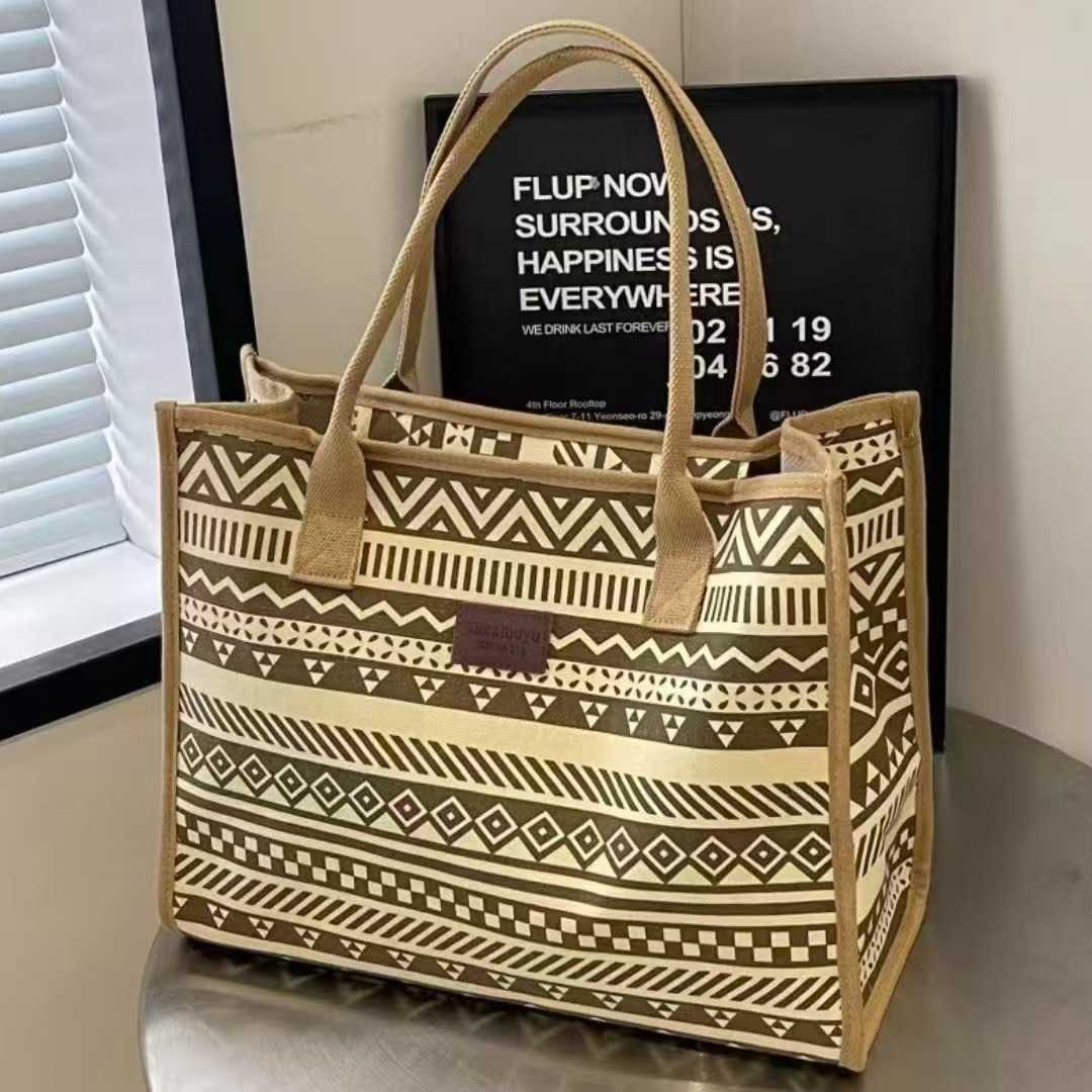 Large capacity tote bag women casual commuting canvas hand-held shopping bag lightweight shoulder bag 241215