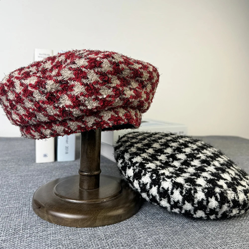 Wool Berets Red Black Plaid Vintage Autumn Winter French Octagonal Peaked Hats Painter Hat Street Women Girl Caps FDM09 241226