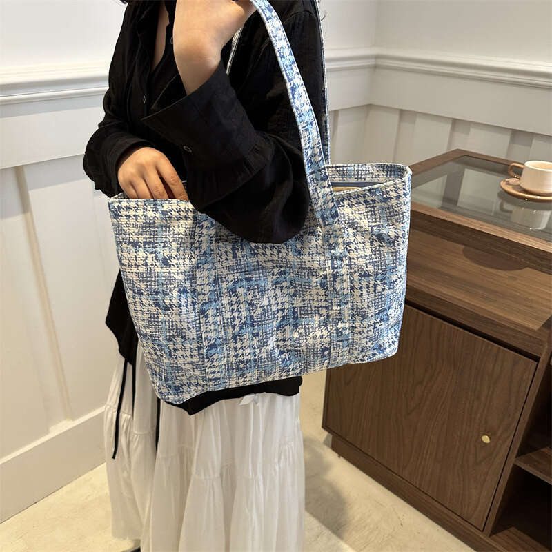 Internet Celebrity Fashion Texture Handbag Spring New Versatile Ins Shoulder Armpit Outdoor Tote Bag Trend