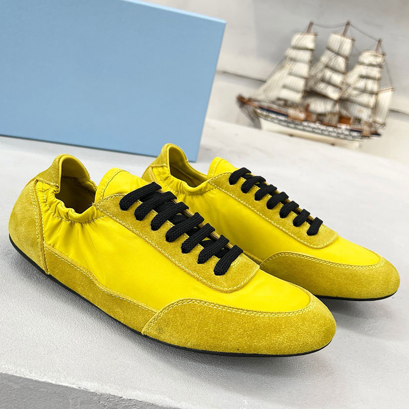 Collapse Re Nylon and suede elasticized sneakers designer triangle sports shoes luxury couple casual shoes anti slip rubber sole decorated with sign sports shoes