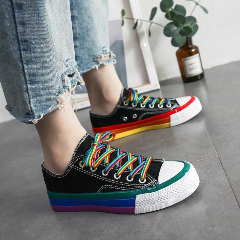 Womens vulcanized shoes canvas sports shoes summer candy colors new fashion rainbow womens platform walking womens tablet comfortable and casual M2412