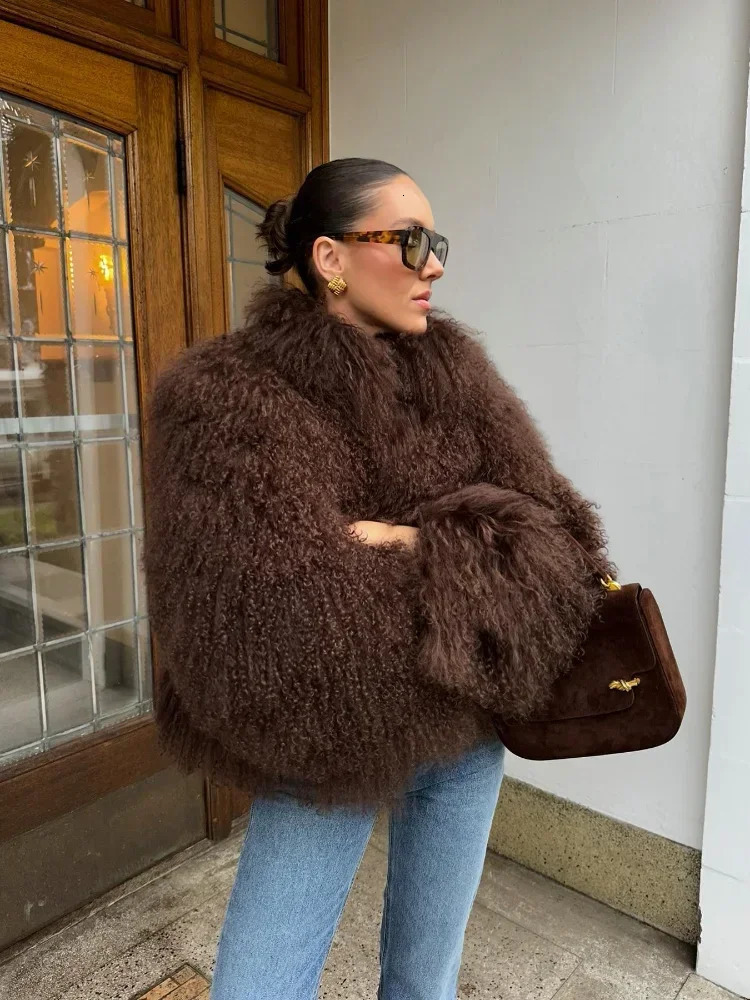 Women Elegant Solid Plush Faux Fur Short Coats Fashion Lapel Full Sleeves Thick Jacket Autumn 2024 Winter Female Casual Outwear 241223