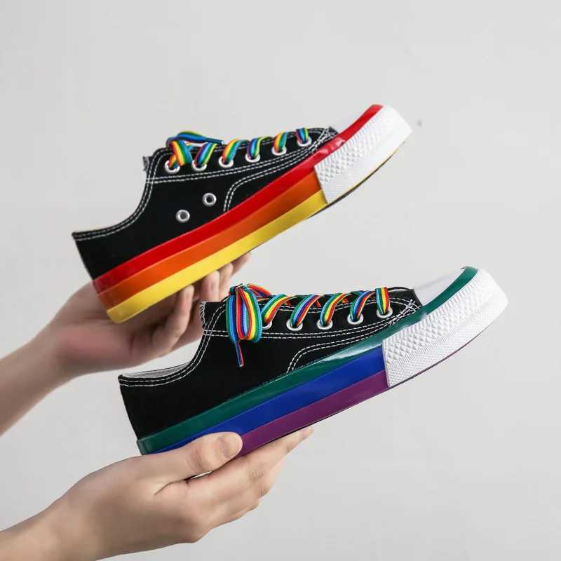 Womens vulcanized shoes canvas sports shoes summer candy colors new fashion rainbow womens platform walking womens tablet comfortable and casual M2412