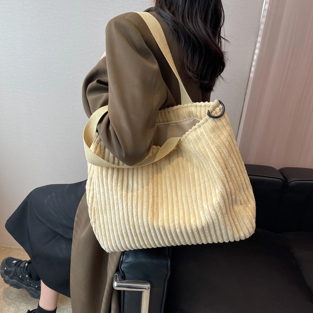 Fuzzy Soft Plush Fluffy Shoulder Tote Bag For Girls Women College Students Rookies241226