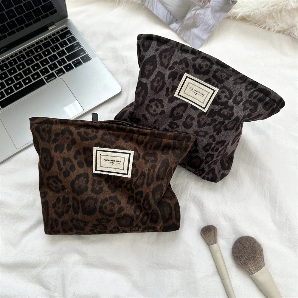 2025 Suede Leopard Travel Cosmetic Lipstick Skincare Portable Storage Bag Women Makeup Handbags Organizer Pouch Clutch Hand Bags 241226