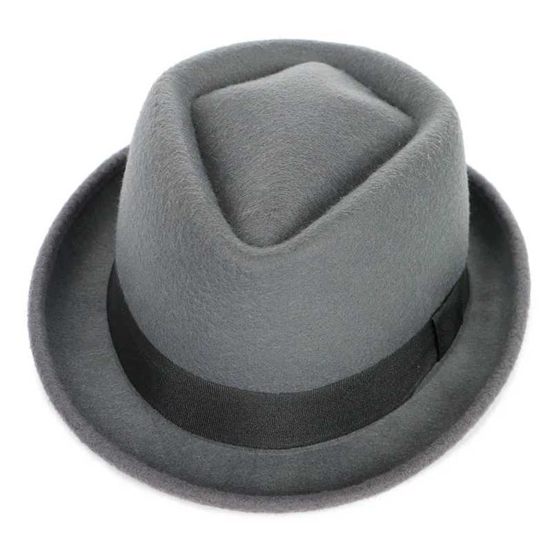 Classic Fedoras Mens Hat Fashion Autumn 2024 Solid Winter Short sleeved Fedora Jazz Top Hat Womens Black Gentleman Felt C W241225