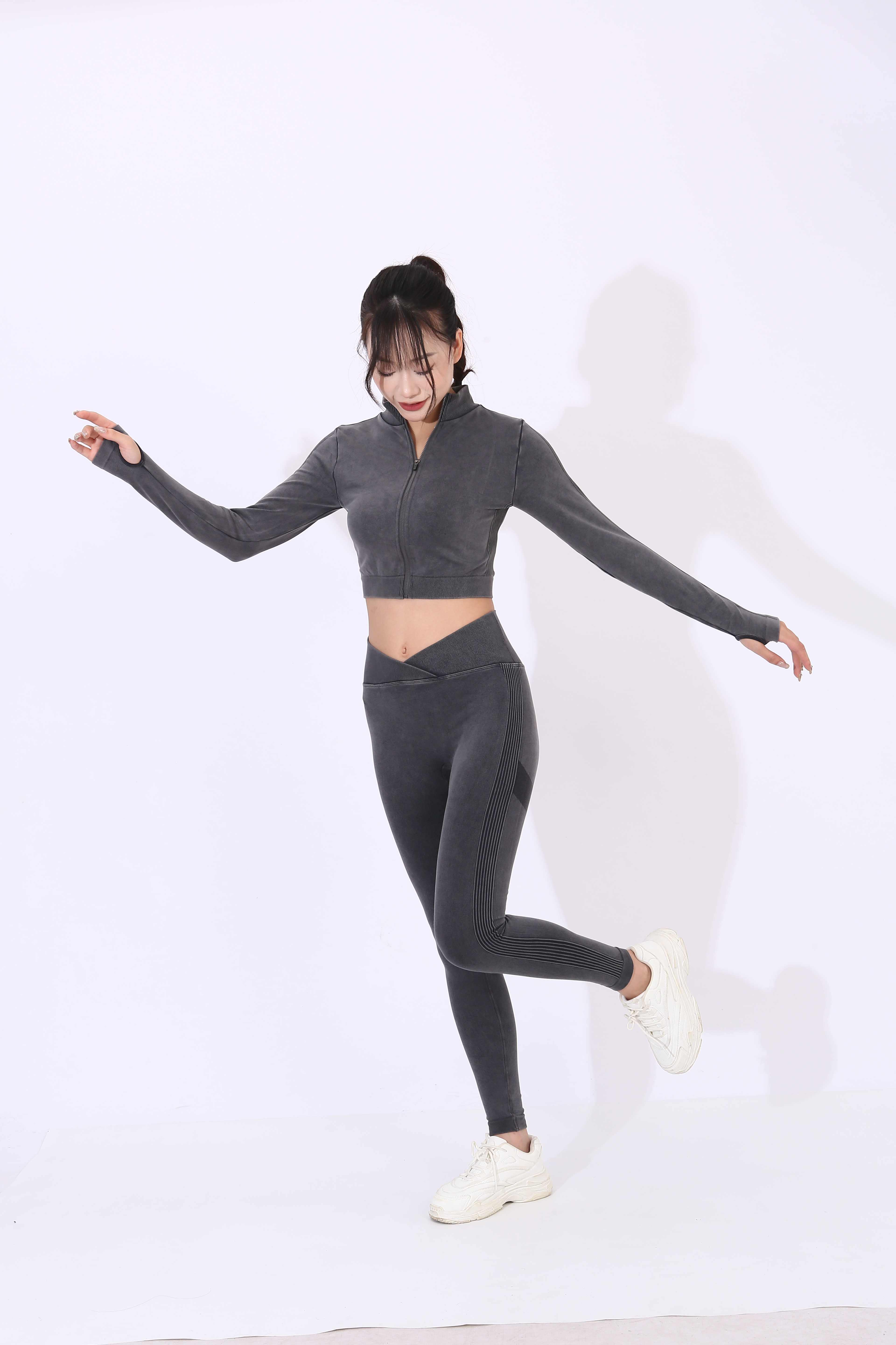 FEMME FINESS Women's Yoga Clothing Exercise Suit Seamless Yoga Clothing Suit Factory Direct Sale