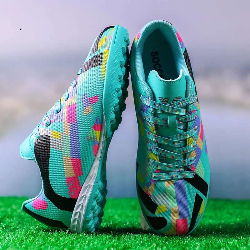 New Men Soccer Long Spikes Football Boots Hot-selg High-quality Indoor Sneakers Outdoor Sports Shoes Match