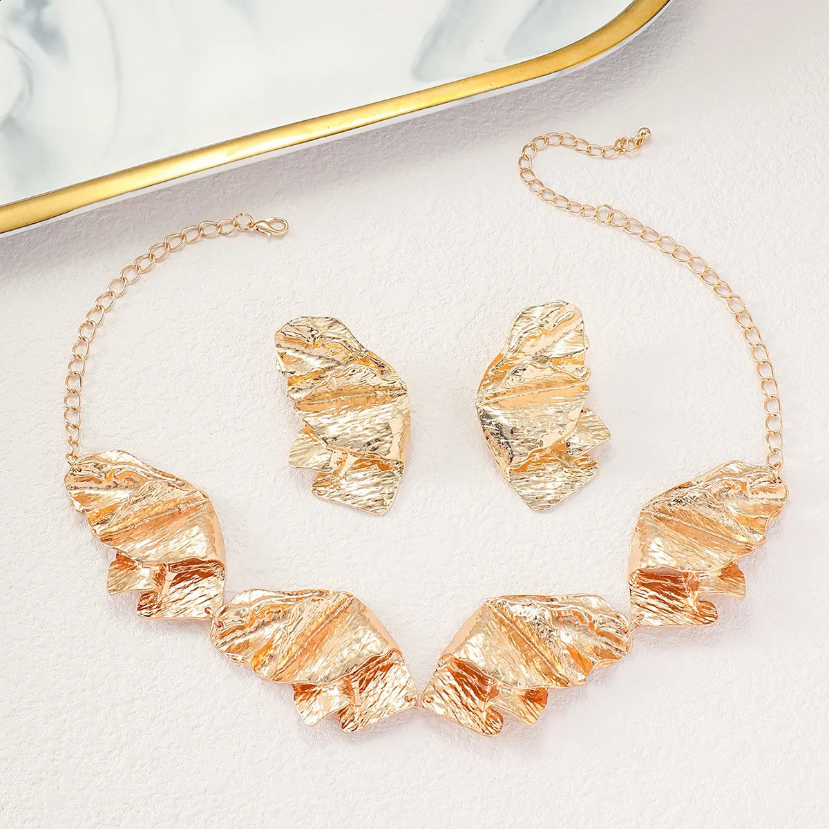 Exaggerated Vintage Womens Jewelry Sets Metal Gold Silver Color Irregular Geometric Choker Necklace Stud Earrings Set for Women 241226