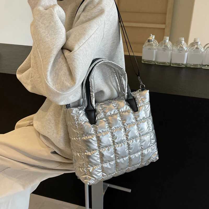 Quilted Padded Tote Bag Nyl Solid Color Sahel Puffer Crossbody Bag Women Shoulder Bags Ladies Large Capacity HandbagXJ241225