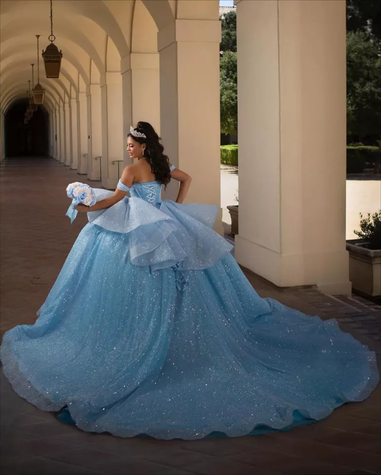 Skyl Blue Quinceanera Dress Off Shoulder Sweetheart Beading Crystals Pearls Ball Gown Elegant Tulle Dresses Sweet 15 16 Birthday Party Gowns