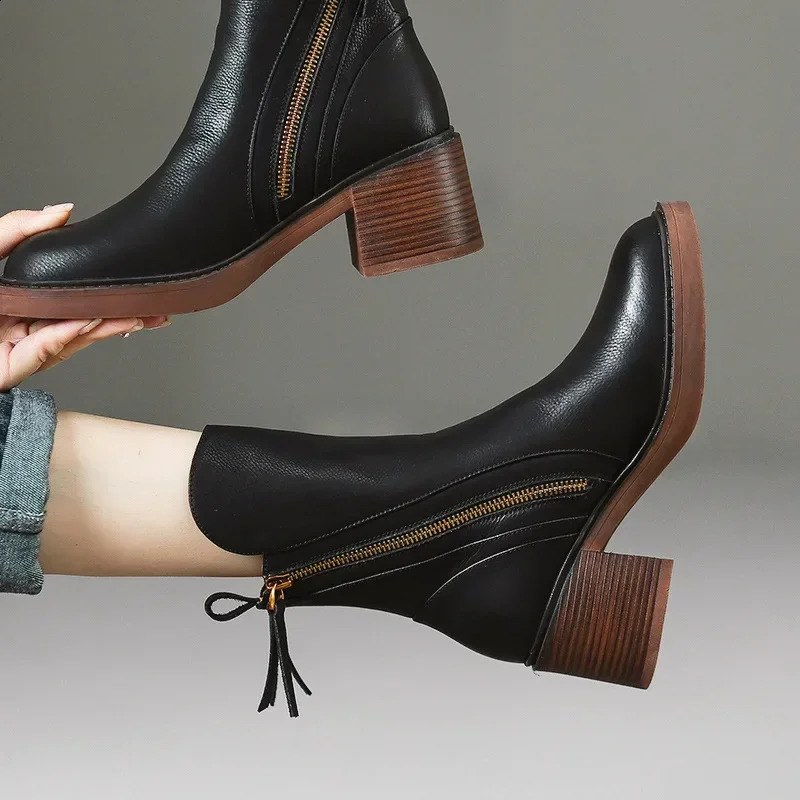 Womens Platform Chelsea Boots Round Toe Chunky Heel Women Brown Ankle Boots Outdoor High Heel Leather Boots 241226