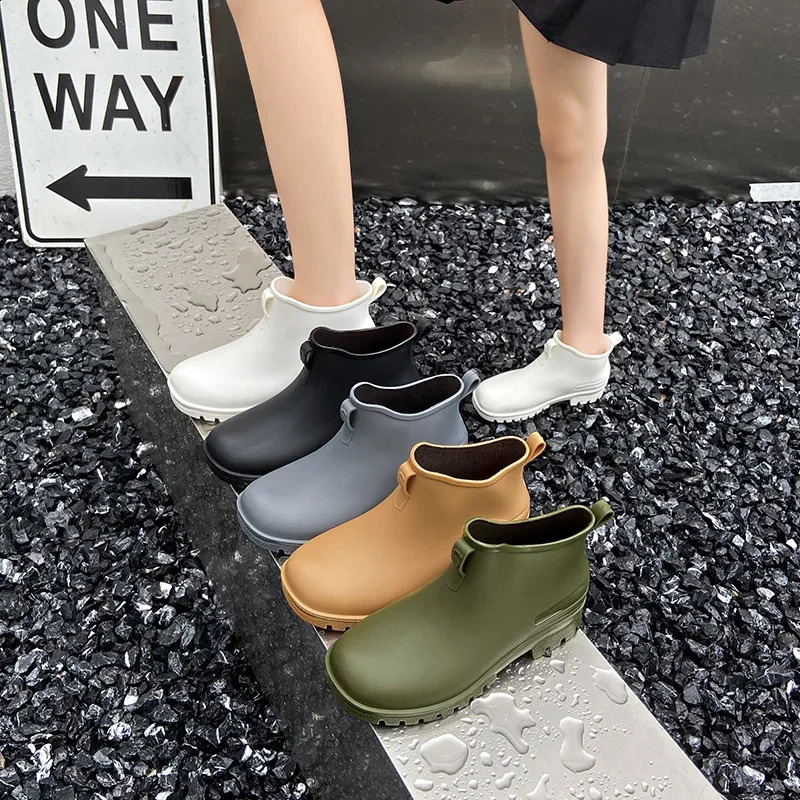 Fashionable Low-top Waterproof Rubber Rain Boots For Women Summer Short Barrel Chelsea Shoes Cross-border Couples Outerwear 241226