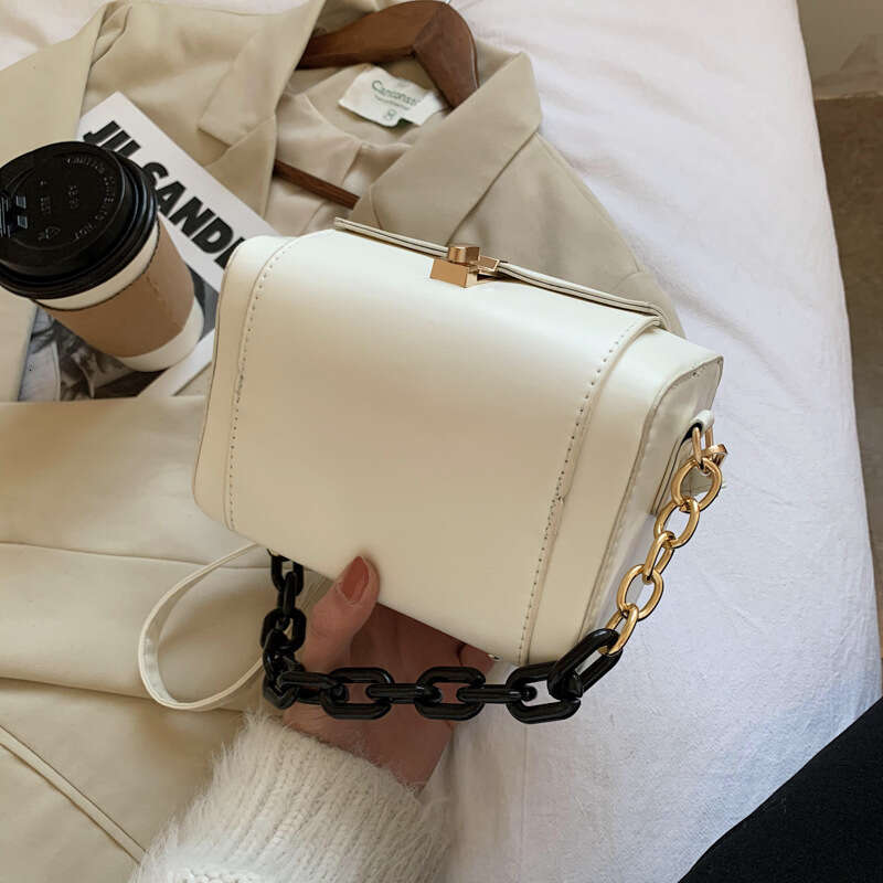 Early Spring New Trendy Fashion Shoulder Internet Celebrity Same Style Box Simple Texture Casual Women's Bag