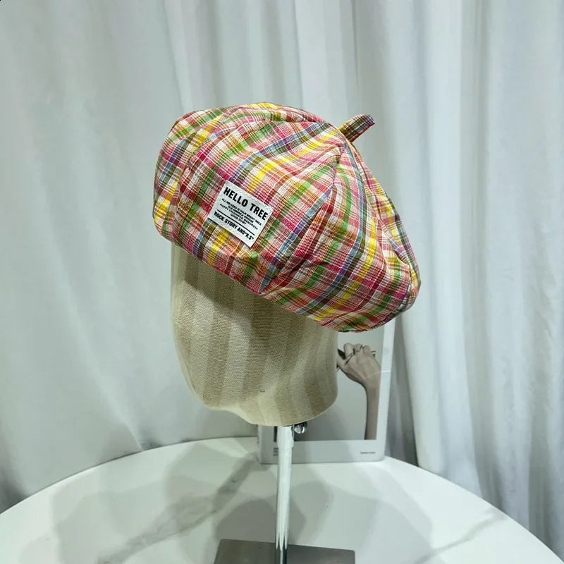 Japanese Sweet and Cute Plaid Berets for Weomen Show Face Small Spring and Summer Fashion Labeling Niche Painter Pumpkin Hats 241226