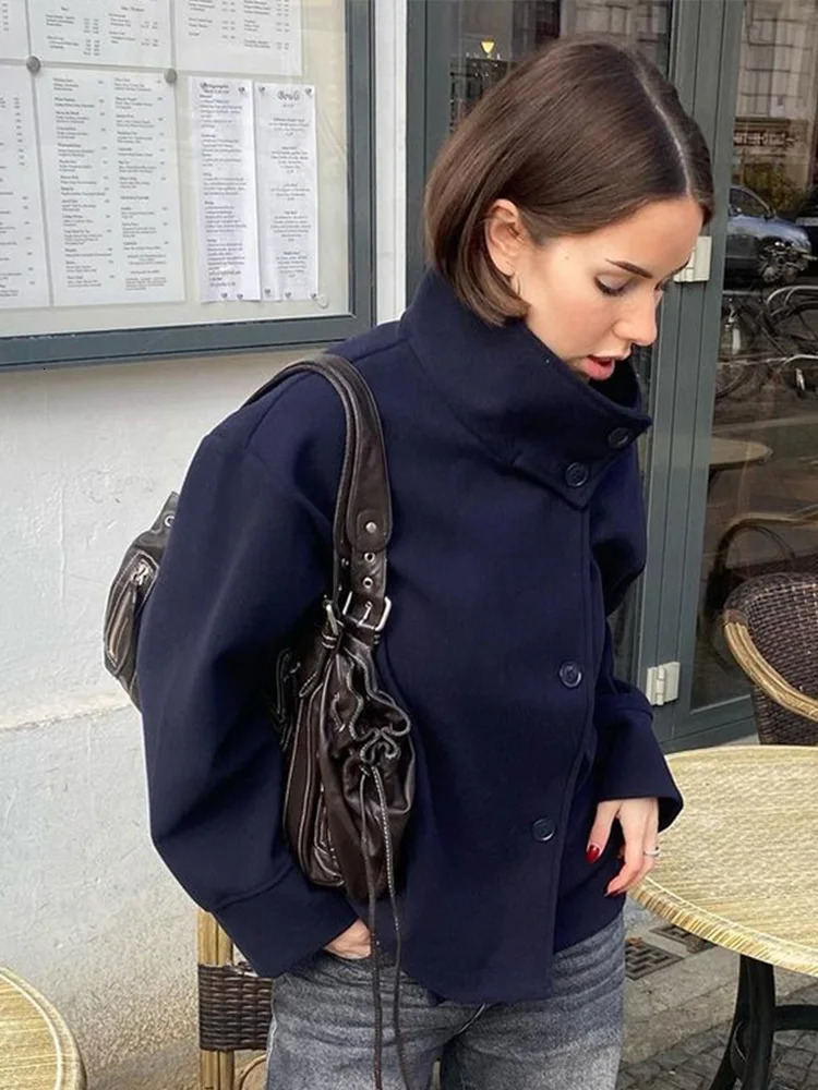 Casual Stand Collar Solid Short Coat Loose SingleBreasted Woolen Female French Winter Elegant Chic Street Outwear 241225